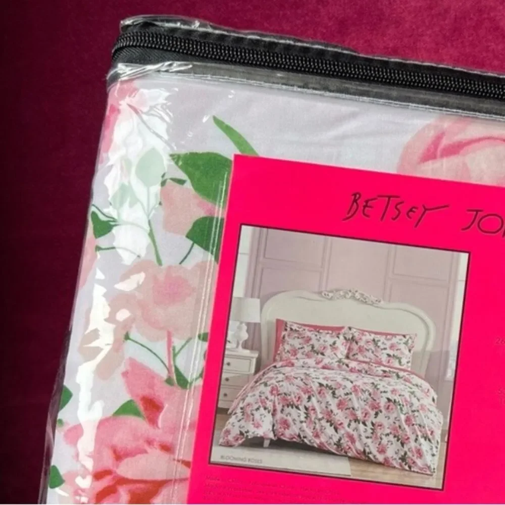 🆕 NWT Queen Duvet Set Reversible Plaid Floral 2 - n - 1 Betsey Johnson PINK NEW